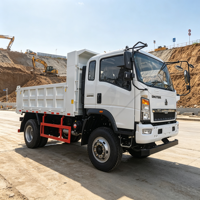 Camion benne compact 4x2 avec structure de basculement stable pour le transport quotidien de matériaux dans les barrages et les digues canalières