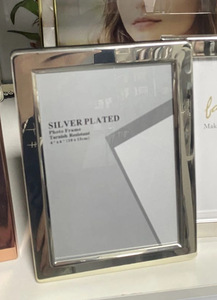 <span class=keywords><strong>Cadre</strong></span> photo personnalisé simple <span class=keywords><strong>miroir</strong></span> argenté <span class=keywords><strong>Cadre</strong></span> photo argenté de haute qualité en acier inoxydable - Product Image 2
