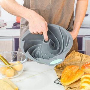 <span class=keywords><strong>Moule</strong></span> <span class=keywords><strong>à</strong></span> gâteau en mousseline de soie en <span class=keywords><strong>silicone</strong></span> double couleur <span class=keywords><strong>Moule</strong></span> <span class=keywords><strong>à</strong></span> <span class=keywords><strong>savarin</strong></span> rond antiadhésif pour la pâtisserie domestique et les outils de pâtisserie - Product Image 6