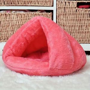 Muestra Gratis: Cama Triangular para Mascotas, Súper Suave, Lavable, Gruesa, Cómoda y Cálida, Tapete para Gatos y Perros - Product Image 5