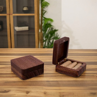 Boîte à bague en bois de noyer de luxe DOER X8 avec logo gravé personnalisé, 5,3x5,4x2,5 cm, emballage cadeau pour bijoux de fiançailles et de mariage