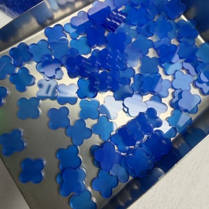 หินอาเกตสีน้ำเงินขายส่ง ขนาด 8x8 มม. 10x10 มม. รูปใบโคลเวอร์สี่แฉก - Product Image 4