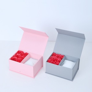 Suministro directo de fábrica de cajas de embalaje magnéticas plegables de una pieza, cajas de regalo magnéticas de alta gama y bolsas de mano. - Product Image 2