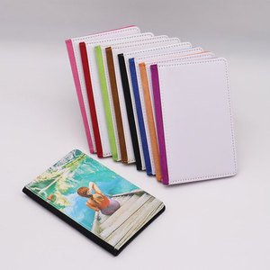 Porte-passeport en cuir PU personnalisé couverture <span class=keywords><strong>de</strong></span> passeport rose en gros concepteur <span class=keywords><strong>de</strong></span> luxe avec motif imprimé par sublimation - Product Image 2
