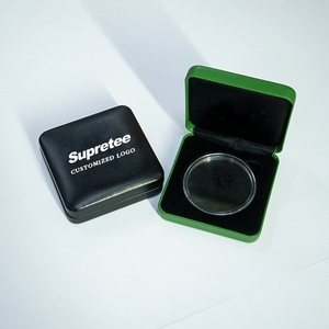 Boîte-cadeau en métal rectangulaire de vente chaude avec sérigraphie en soie de conception carrée en cuir de velours pour la vitrine de médaille et de pièce de monnaie - Product Image 1