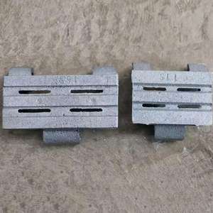 Grille à trois griffes à chaîne entraînée, type plaque, fabriquée en Chine - Product Image 3