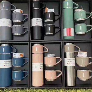 Termo Portátil de Acero Inoxidable de Doble Pared con Aislamiento al Vacío, Tapa Hermética, 3 Tazas, Accesorios, Set de Regalo para el Regreso a Clases - Product Image 2