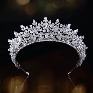 <span class=keywords><strong>Diadème</strong></span> de mariée multicouche fait main en forme de feuille, <span class=keywords><strong>avec</strong></span> zircone cubique de grade 5A, en alliage plaqué argent brillant, couronne de <span class=keywords><strong>mariage</strong></span> pour la mariée - Product Image 2