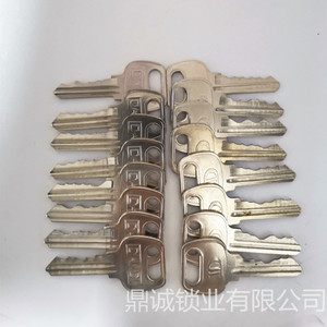Llaves de puerta D 30 universales, niqueladas, de hierro, suministros de cerrajería para todas las cerraduras de puertas - Product Image 1