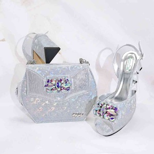 Set di <span class=keywords><strong>scarpe</strong></span> e borse con strass <span class=keywords><strong>blu</strong></span> Royal per donne di ultimo Design <span class=keywords><strong>scarpe</strong></span> e borse medie da 6.5CM Set da sposa da <span class=keywords><strong>donna</strong></span> - Product Image 6