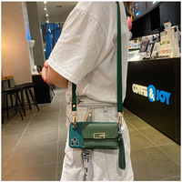 Casing dompet kulit PU klasik Retro, dompet kulit PU rantai leher tali Lanyard, casing lembut ponsel untuk iPhone 13 15 16 Pro XS Max plus untuk samsung s25