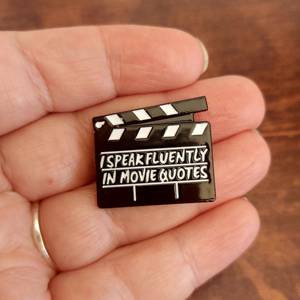Pin esmaltado con cita de película de drama de la mafia clásica '<span class=keywords><strong>Te</strong></span> daré Cannoli, no puedes negar', alfileres de solapa chapados suaves y duros para ropa - Product Image 5