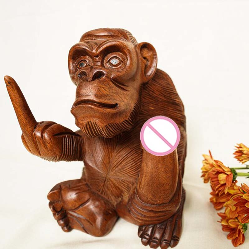 Singe aux pêches de longévité en bois sculpté. | Carré Rive Gauche