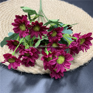 QSLH Ti317 <span class=keywords><strong>Petit</strong></span> <span class=keywords><strong>Bouquet</strong></span> <span class=keywords><strong>De</strong></span> <span class=keywords><strong>Fleurs</strong></span> Coloré Daisy Décorations <span class=keywords><strong>De</strong></span> Fête Chrysanthème Daisy Pour La Décoration <span class=keywords><strong>De</strong></span> Mariage Arrangement Floral - Product Image 4