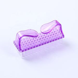 <span class=keywords><strong>Brosse</strong></span> à poussière <span class=keywords><strong>pour</strong></span> <span class=keywords><strong>ongles</strong></span> en plastique en forme de corne de bœuf, grande taille, vente chaude, <span class=keywords><strong>brosse</strong></span> de nettoyage <span class=keywords><strong>pour</strong></span> manucure, <span class=keywords><strong>brosse</strong></span> à <span class=keywords><strong>ongles</strong></span> colorée <span class=keywords><strong>pour</strong></span> l'art des <span class=keywords><strong>ongles</strong></span> - Product Image 4