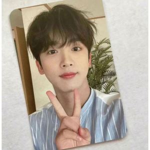 Postales de Colección de Ídolos con Esquinas Redondeadas, Impresión Personalizada, Tarjetas de Papel, Póster para Fans - Product Image 1