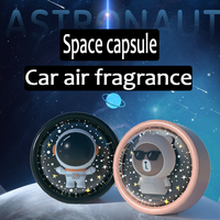 Diffuseur de parfum pour voiture Astronaute Océan, Clip de ventilation, Ornement automobile, Lampe désodorisante Ours Capsule spatiale