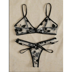 Conjunto de lencería transparente de malla bordada para mujer, 3 piezas, ropa interior sexy y transpirable de gasa para mujer - Product Image 1
