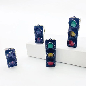 Llavero Creativo con Mini Semáforo LED y Portamonedas, Logotipo Personalizado, Plástico Ligero, Bonito Regalo para Cumpleaños de Amigos, Escuela - Product Image 2