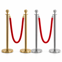 Poteau de délimitation en acier inoxydable doré avec corde en velours rouge pour tapis rouge, barrière de contrôle de foule avec embout sphérique pour réceptions d'hôtels et événements