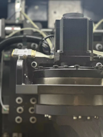 Máquina CNC de 4 Ejes para Perfiles de Aluminio, Centro de Mecanizado de Alta Precisión y Estación de Fabricación para Componentes de Muros Cortina