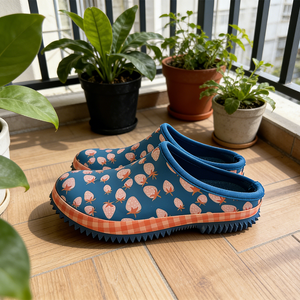 Bottes de jardin imprimées fraises mignonnes pour femmes, imperméables, antidérapantes, en caoutchouc, tendance mode, toutes saisons, chaussures de pluie - Product Image 5