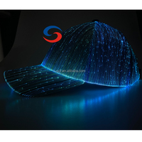 Cappello da Baseball LED RGB all'Ingrosso - Cappello Unisex Luminoso al Buio per Sicurezza nelle Feste Notturne