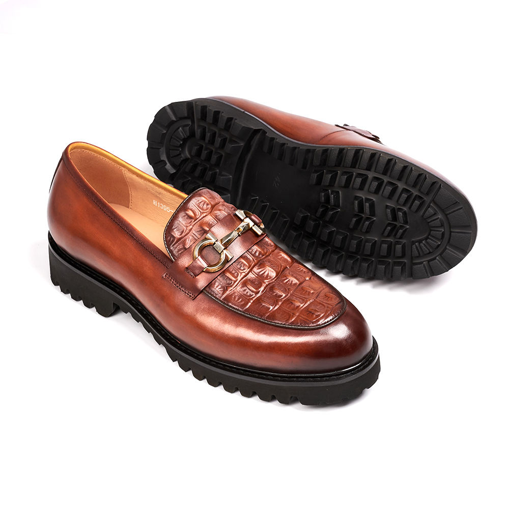 สีน้ำตาล