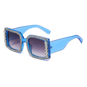 Square <b>Frame</b> Sunglasses With Rhinestone Decoration <b>Black</b> <b>Frame</b> UV400 Protection Unisex Fashion Sunshades - Product Image 2
