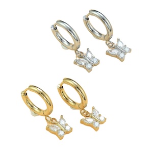 Pendientes de Aro de Acero Inoxidable con Baño de Oro de 18K, Diseño de Mariposa con Circonitas y Diamantes - Product Image 5