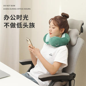 Almohada de cuello en forma de U Blue Penguin, 28x24x10cm, almohada de viaje portátil, diseño de dibujos animados para siesta en la oficina y viajes - Product Image 2