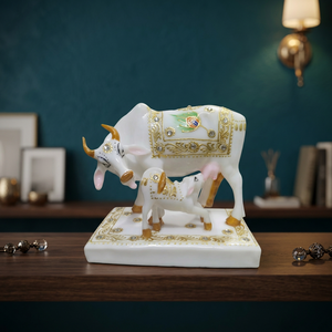 Nirmala Handicrafts - Estatua de Resina Hecha a Mano de Vaca y Ternero de 4.5 Pulgadas |   Kamdhenu Gau Mata Idol para Decoración Religiosa de Mesa en el Hogar/Vastu - Product Image 2