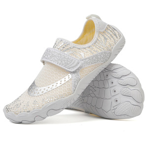 Chaussures d'eau unisexes à empeigne en maille et semelle extérieure en caoutchouc antidérapante pour la plage, l'été, la randonnée, la natation, le cyclisme, le fitness, à bout ouvert - Product Image 3