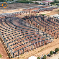 Establo Prefabricado de Diseño Moderno con Estructura de Acero Ligero para Ganado, Almacenamiento Agrícola y Cobertizos
