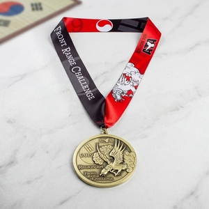 Médaille personnalisée de Taekwondo et d'arts martiaux, récompense sportive personnalisée avec ruban et logo imprimés sur mesure - Product Image 2