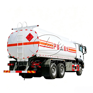 Camion-citerne de 5000 gallons résistant aux basses températures, véhicule-citerne à huile, stockage de bouteilles de GPL - Product Image 1