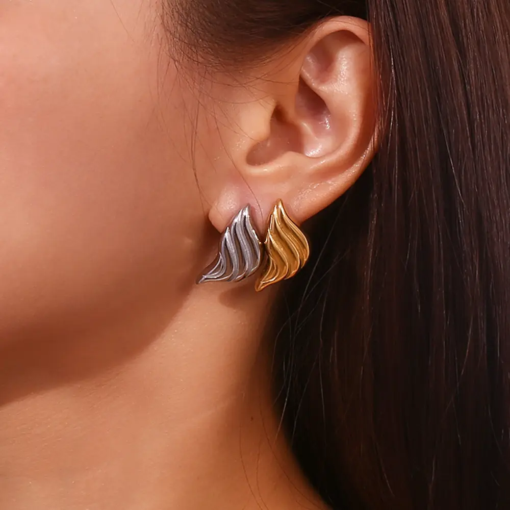 Dainty Geometric Stripe Water Wave Stud Earrings PVD 18K Gold Plated Jewelry Trendy Stainless Steel Jewelry 2024 For Women