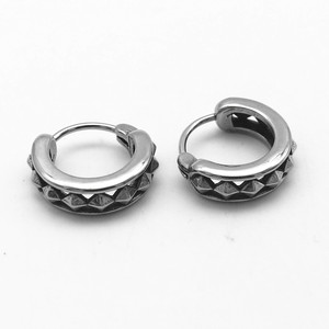 Pendientes geométricos de acero y titanio de Yunnique, joyería de moda unisex para pendientes - Product Image 5
