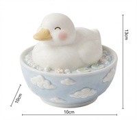 Figurine en résine de canard mignon personnalisée, sculpture de canard dans un nuage, ornement de bureau animalier Kawaii, décoration créative pour la maison