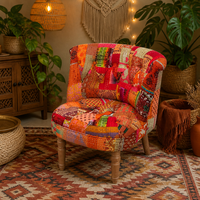 Großhandel Maßgefertigter Bohemian-Akzentstuhl mit Logo, Handgefertigter Kantha-Patchwork-Sessel, Premium-Geschenk, Einzelsofa mit Holzbeinen, OEM ODM