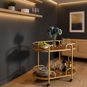 Chariot de bar minimaliste à double niveau avec roulettes, plateau en marbre et structure dorée pour le rangement des boissons dans la cuisine - Product Image 6