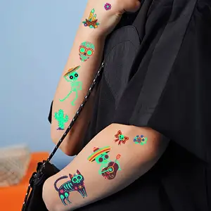 Kwaliteit Niet Giftig Gezicht Arm Lichtgevende Overdracht Tattoo Sticker Voor Kinderen Meisjes Jongens