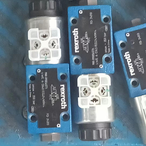 Structure de commande en fer d'origine avec port 1/4 pour machines de construction 4WE6D6X/EG24N9K4 - Product Image 2