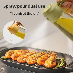 Bouteille Distributrice d'Huile d'Olive en Verre pour Cuisine 2-en-1 : Bouteille d'Huile et Pulvérisateur de Cuisine 16oz en Verre Vert Foncé Premium - Product Image 4