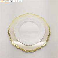 Assiettes à salade élégantes à motif floral de 7,5 pouces avec bord festonné, fournitures de fête en plastique pour mariages, anniversaires, événements en plein air