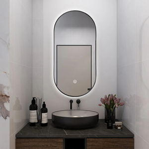 <span class=keywords><strong>Miroir</strong></span> <span class=keywords><strong>de</strong></span> <span class=keywords><strong>douche</strong></span> en forme <span class=keywords><strong>de</strong></span> pilule <span class=keywords><strong>Miroir</strong></span> <span class=keywords><strong>de</strong></span> salle <span class=keywords><strong>de</strong></span> bain encadré en or noir avec éclairage LED mural - Product Image 1