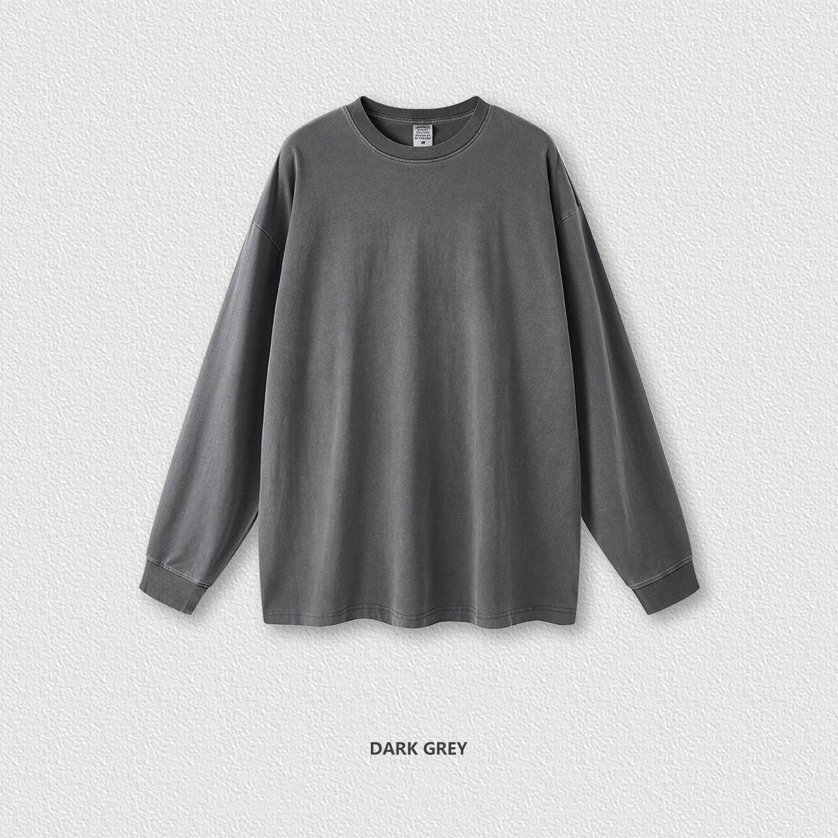 สีเทาเข้ม