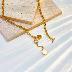 Collana di Alta Qualità con Chiusura OT, Design alla Moda, Placcata in Oro 18k, Ciondolo a Cuore in Acciaio Inossidabile per Donne - Product Image 4