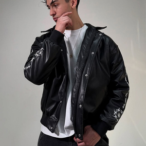 <span class=keywords><strong>Bomber</strong></span> <span class=keywords><strong>Bomber</strong></span> personalizzato <span class=keywords><strong>oversize</strong></span> da uomo giacca di pelle nera <span class=keywords><strong>Bomber</strong></span> di alta qualità - Product Image 1