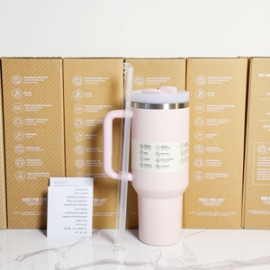 Vaso de 40 oz con Asa y Pajita, Tapa de 3 Posiciones de Alta Calidad, Vaso Aislado de Acero Inoxidable, Libre de BPA, para Viajes, Uso Diario y al Aire Libre - Product Image 4
